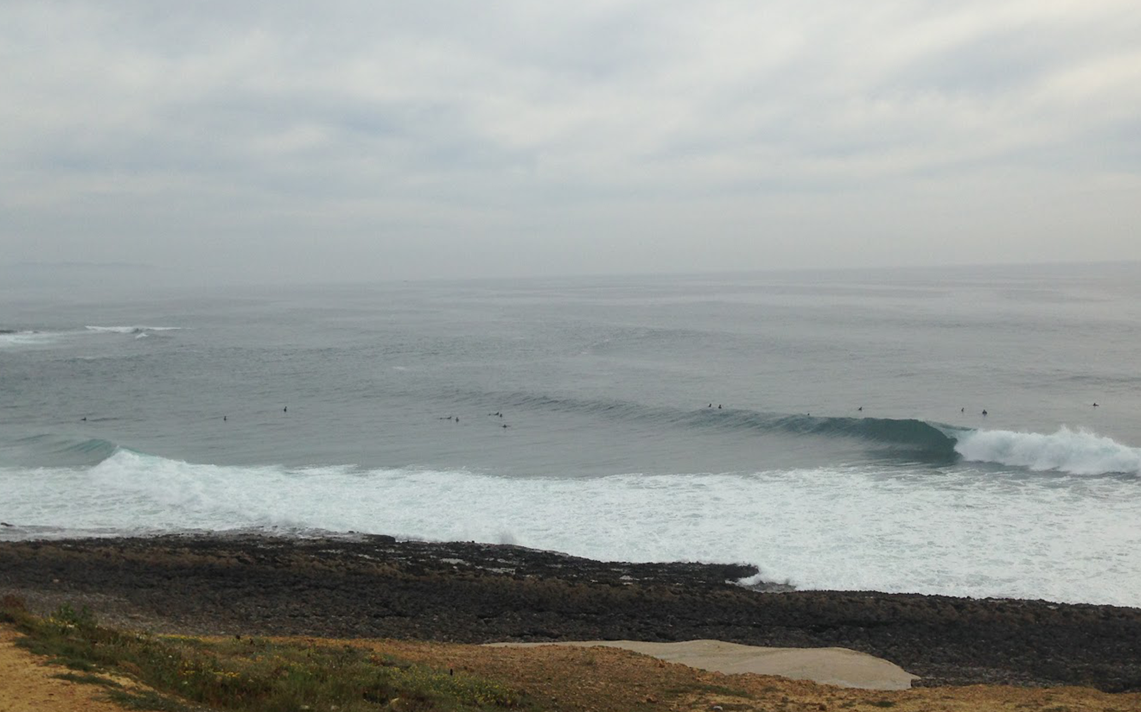 where to surf near lisbon 5 landscape of Praia dos coxos, recommendation where to surf near Lisbon?